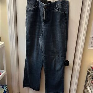 Women Blue Jeans
P1